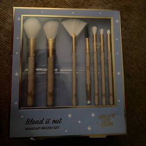 Blend It Out Makeup Brush Set - Gold and Cream